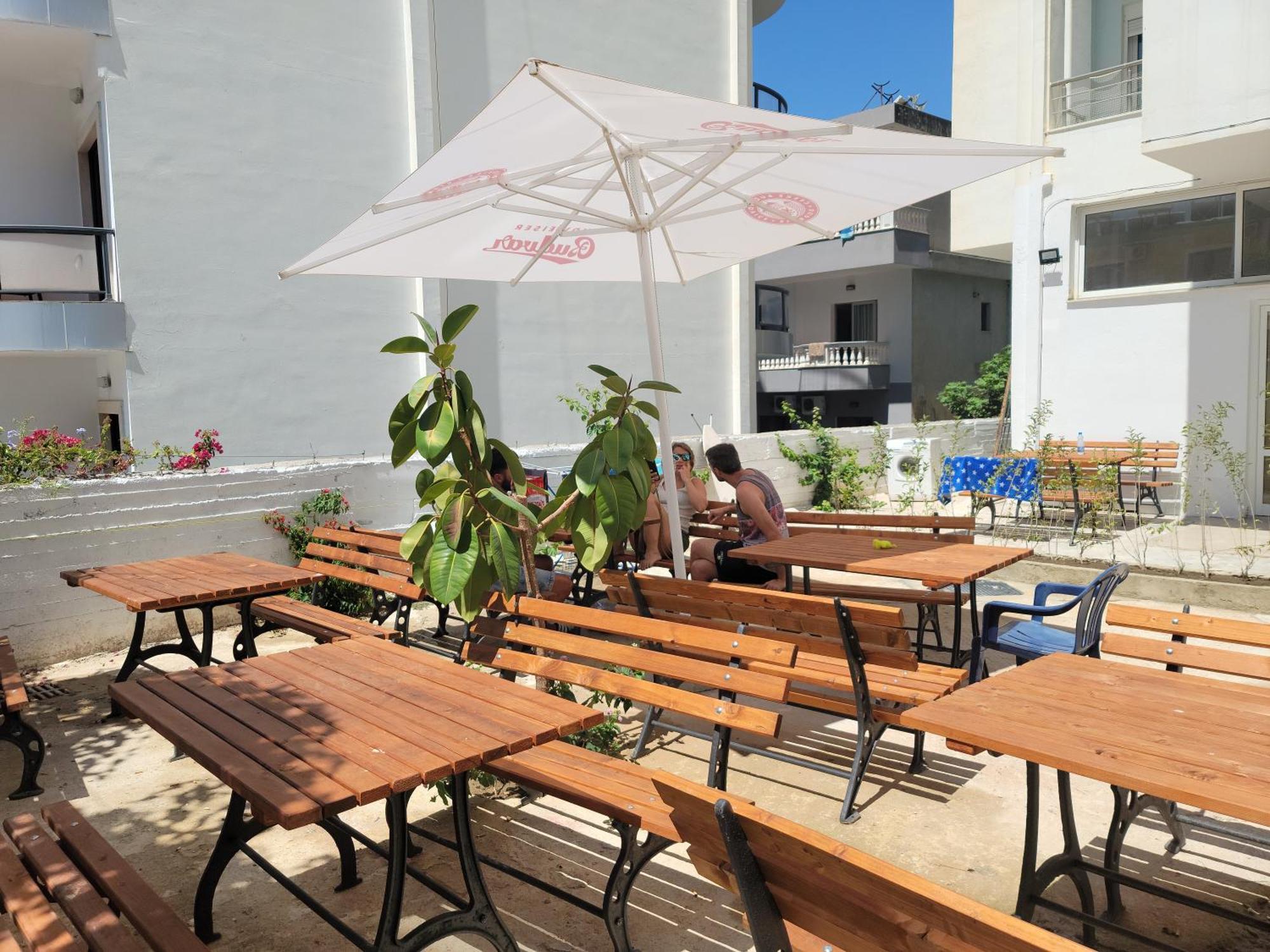 Hostel K13 Sarandë Buitenkant foto
