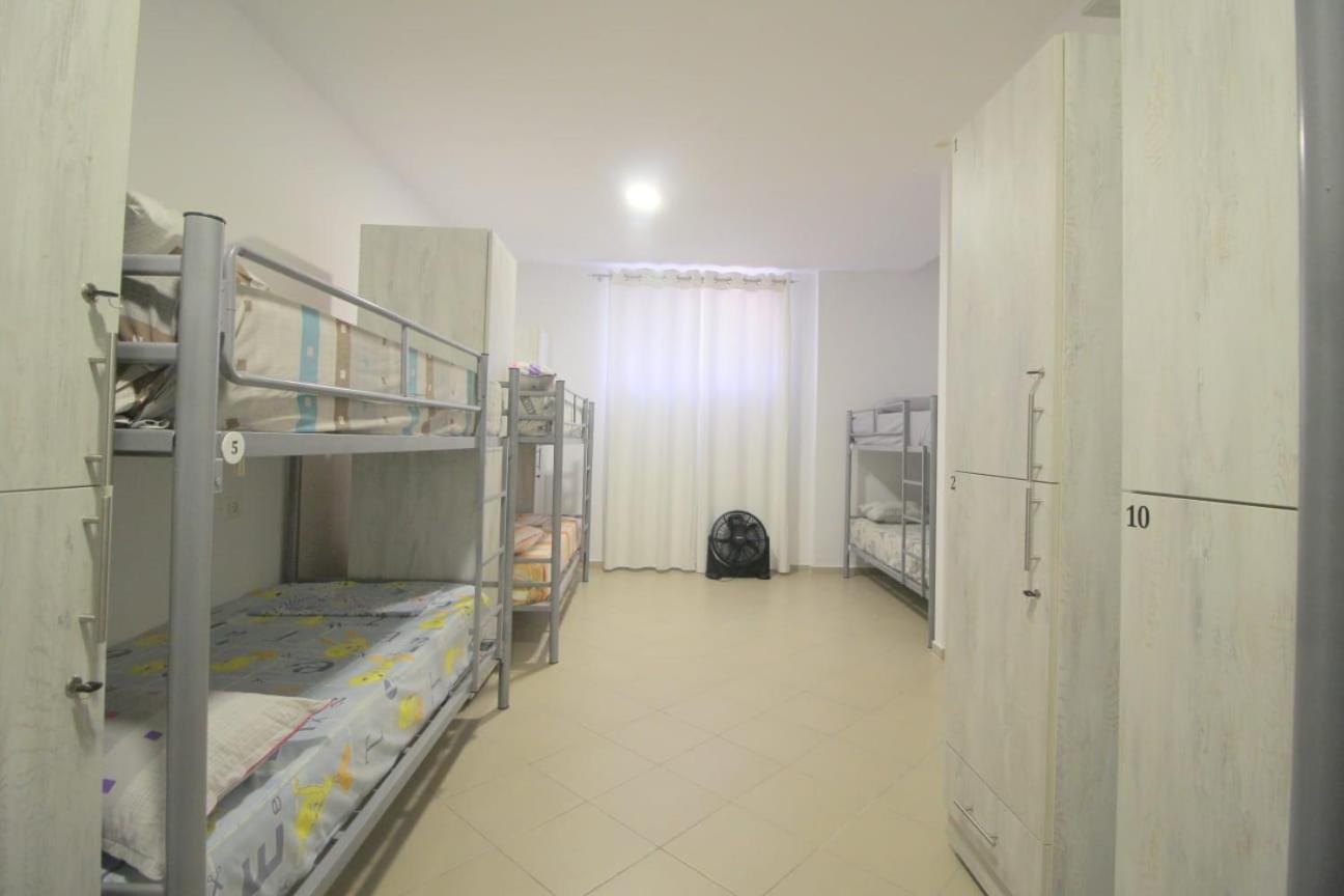 Hostel K13 Sarandë Buitenkant foto