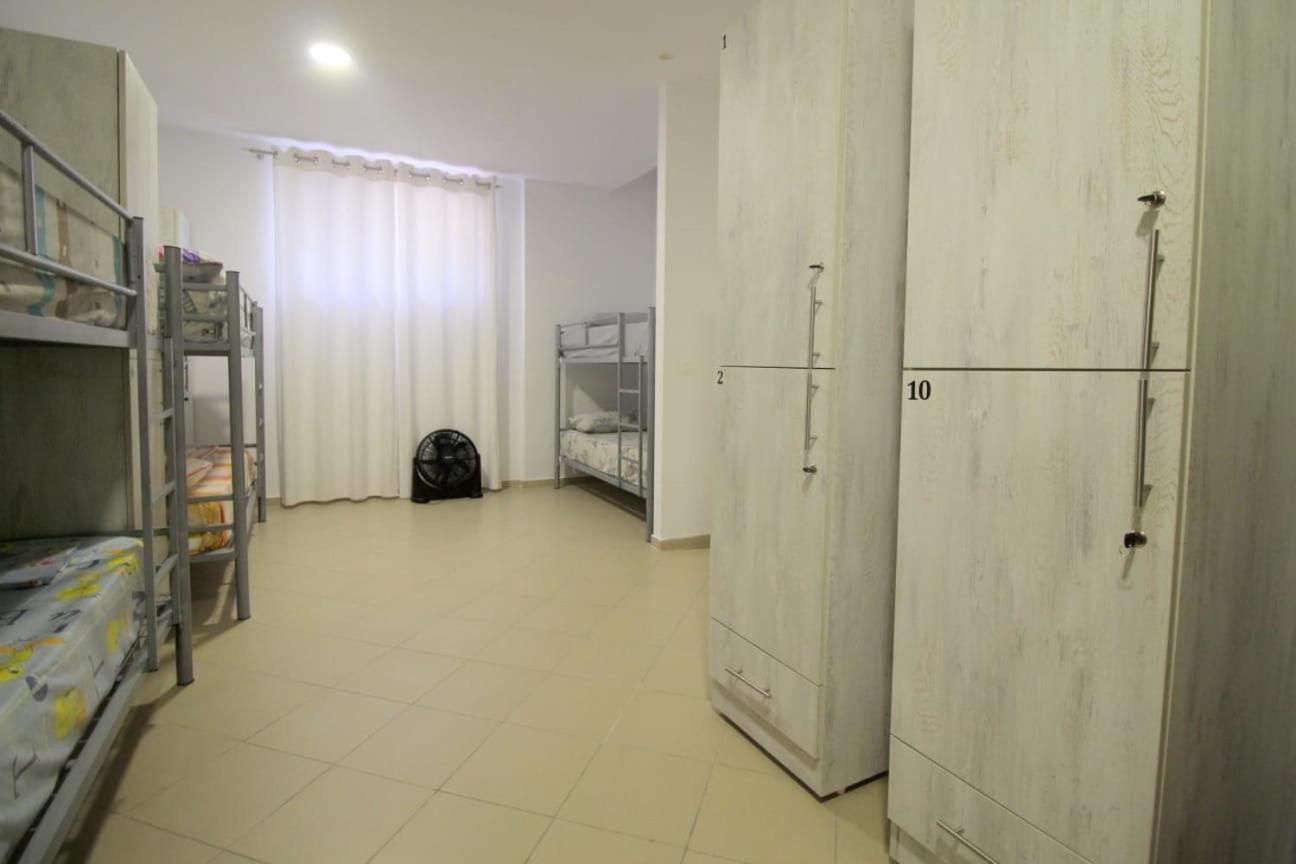 Hostel K13 Sarandë Buitenkant foto
