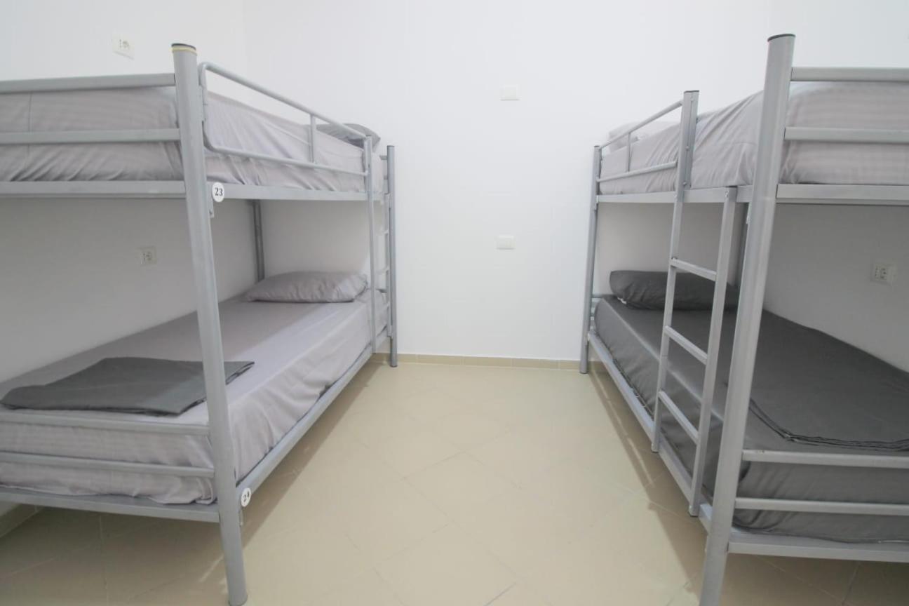 Hostel K13 Sarandë Buitenkant foto